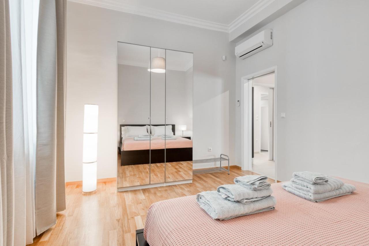 אתונה Modern 2-Bedroom Apt, 200M From The Acropolis מראה חיצוני תמונה