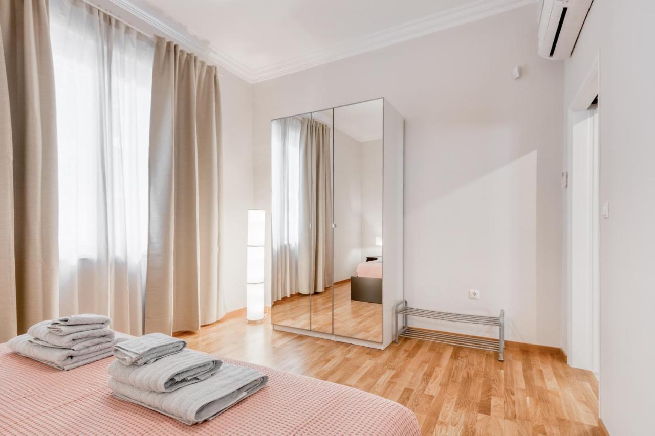אתונה Modern 2-Bedroom Apt, 200M From The Acropolis מראה חיצוני תמונה